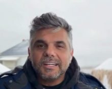 A escolha de Marcos Rosalle para dar voz ao Zé Carioca, símbolo da identidade brasileira na Disney, reforça a conexão cultural entre os dois países (Foto: Reprodução TV)