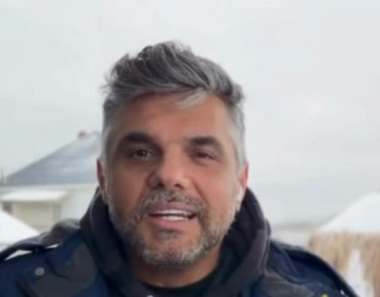 A escolha de Marcos Rosalle para dar voz ao Zé Carioca, símbolo da identidade brasileira na Disney, reforça a conexão cultural entre os dois países (Foto: Reprodução TV)