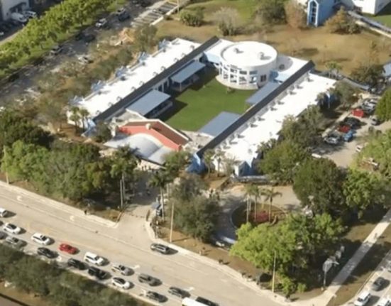 A polícia destacou que o processo de evacuação ocorreu de maneira controlada, sem incidentes, e que não houve feridos (Reprodução redes sociais)