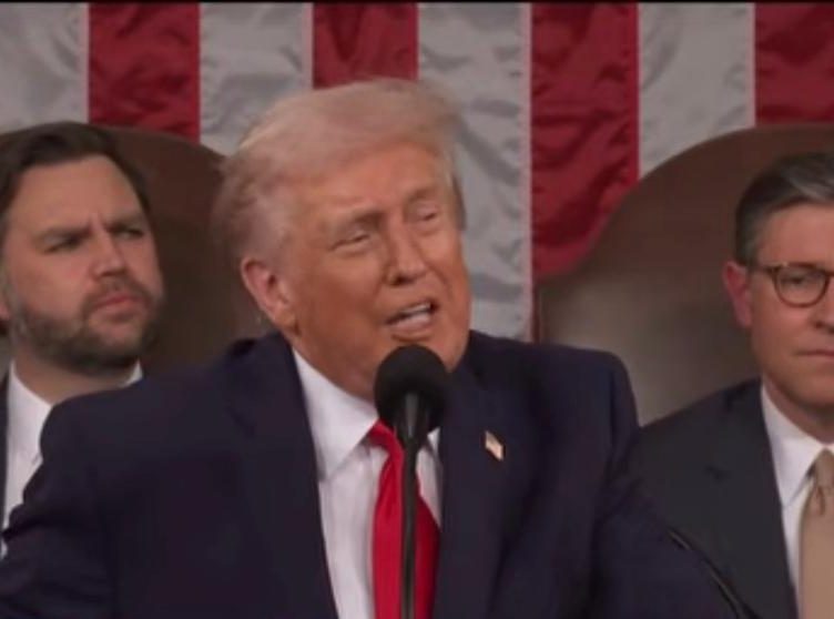 O presidente defendeu regras mais rígidas nas fronteiras e associou a imigração ilegal a problemas de segurança pública (Reprodução TV)