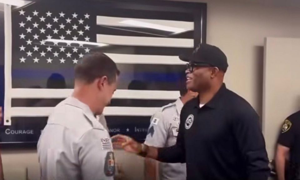 Aos 50 anos, Anderson Silva está determinado a construir sua carreira longe dos ringues (Foto: Reprodução redes sociais)