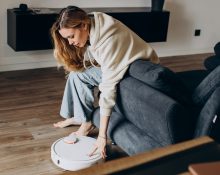 No Texas, o dispositivo começou a emitir insultos repetidamente durante a noite, levando o morador a desligá-lo da tomada (Foto: Freepik)