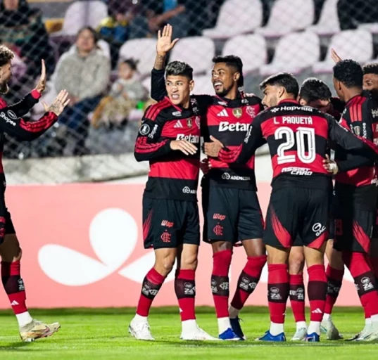 O Rubro-Negro venceu o Cusco por 2 a 0 na estreia da competição continental (Foto: Gilvan de Souza/CRF)