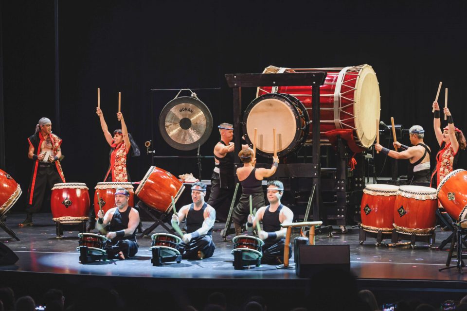 Fushu Daiko se apresenta com Brazilian Voices no show Taiko e Batucada: O Ritmo de Duas Terras