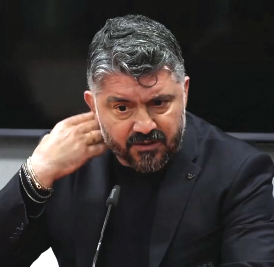 Gattuso, que foi um dos pilares da conquista da Copa de 2006 pela Itália, está com o cargo de técnico ameaçado, já que os torcedores exigem mudanças imediatas no futebol (Foto: Youtube)