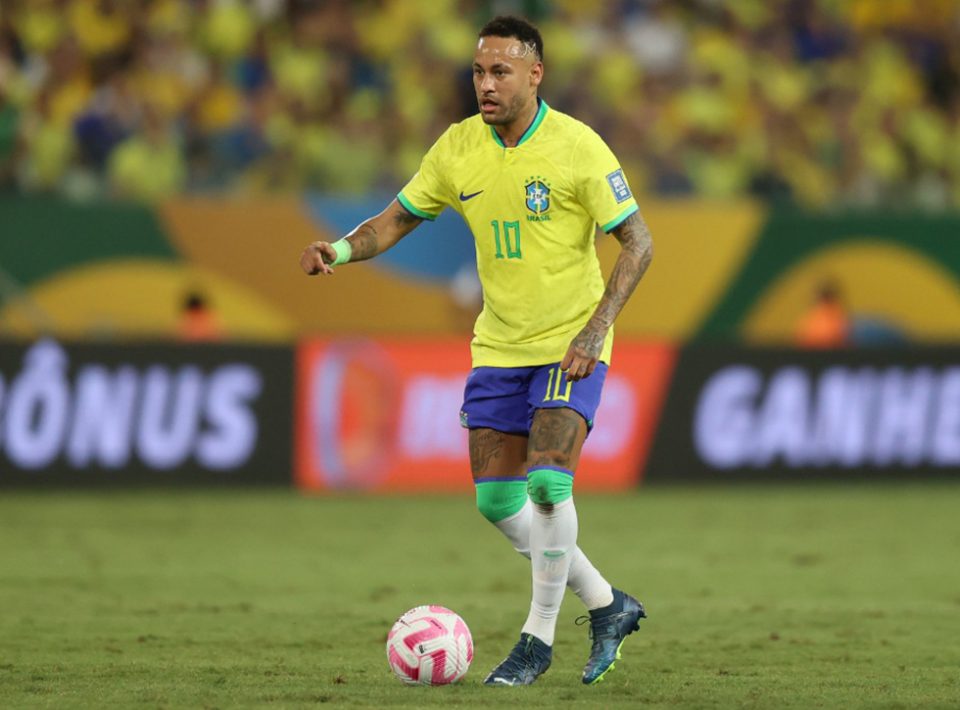 Neymar com a “Amarelinha”: uma combinação cada vez mais difícil de imaginar (Foto: Fernando Frazão/Agência Brasil)