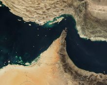 Vinte por cento de todo petróleo e gás natural do mundo passam pelo Estreito de Ormuz sob o controle do Irã (Foto: Flickr)