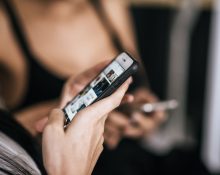 O formato do TikTok é apontado como um dos principais fatores por trás desses efeitos (Foto: Freepik)