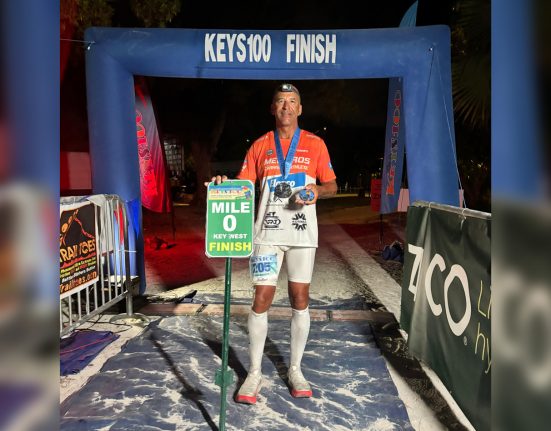 Alessandro Medeiros sagrou-se campeão em sua faixa etária na Keys100 Ultramarathon, uma das provas de 100 milhas mais tradicionais dos Estados Unidos (Foto: Divulgação)