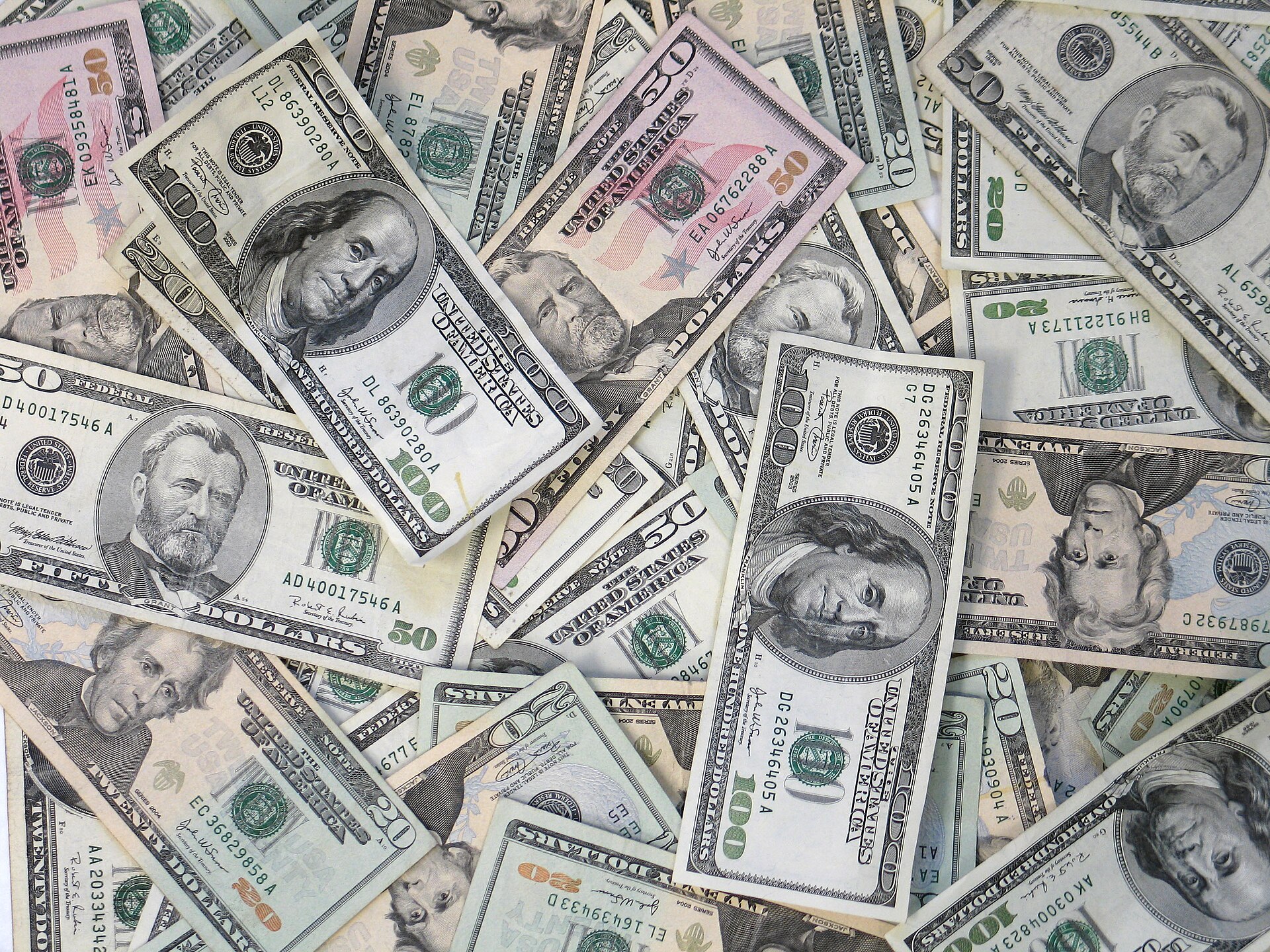 Dívida dos EUA supera toda a produção do país