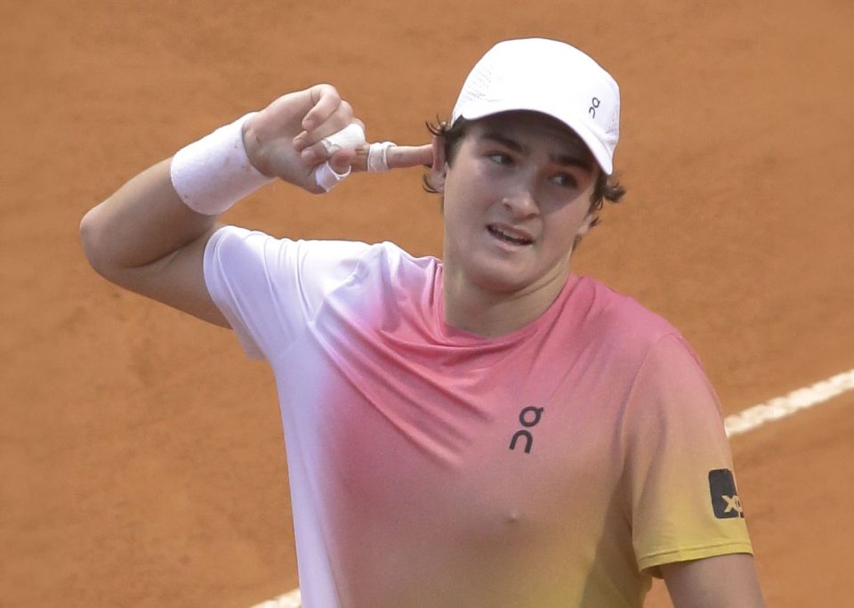 João Fonseca subiu cinco posições no ranking com a campanha em Roland Garros (Foto: Wikimedia)