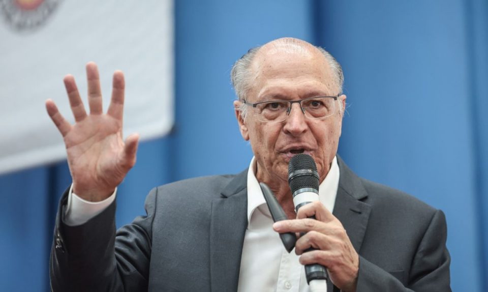 O vice-presidente e ministro do Desenvolvimento, Indústria, Comércio e Serviços, Geraldo Alckmin, deverá liderar as negociações com os EUA (Foto: Paulo Pinto/Agência Brasil)