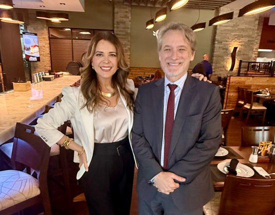 Priscila Cacicedo e André Odenbreit (Foto: Divulgação)