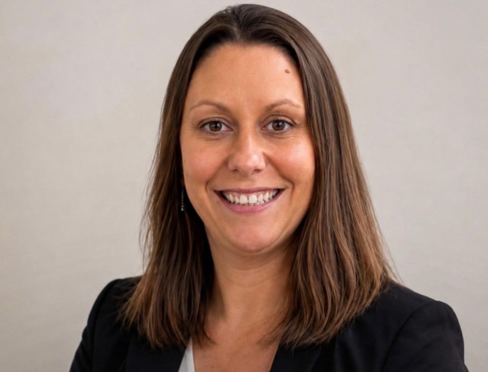 Rebecca L. Aitchison integra há uma década o comitê executivo da Rhode Island Association of Criminal Defense Lawyers e nos últimos anos atuou na direção da Rhode Island Women’s Bar Association (Foto: Reprodução redes sociais)