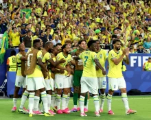 Jogadores da Seleção celebram vitória contra a Escócia (Foto: Rafael Ribeiro/CBF)