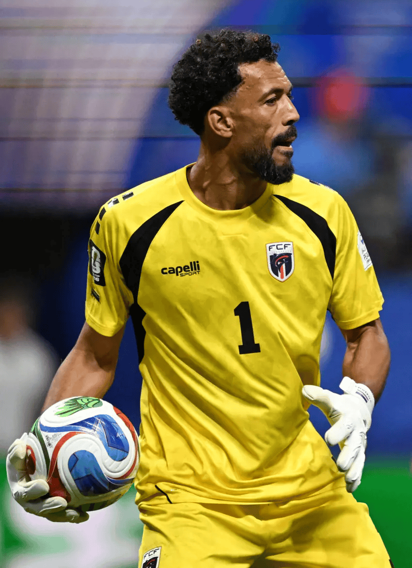 Vozinha, sensação da Copa, tem fortes ligações com o Brasil (Foto: Wikipedia)