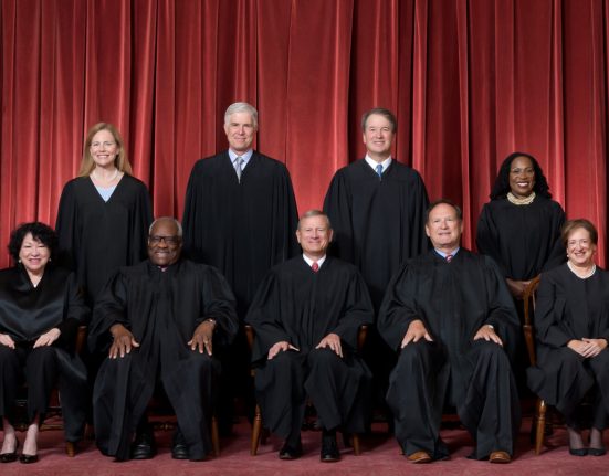 A Suprema Corte tem maioria conservadora e concedeu vitória dupla para o presidente Donald Trump (Foto: supremecourthistory.org)