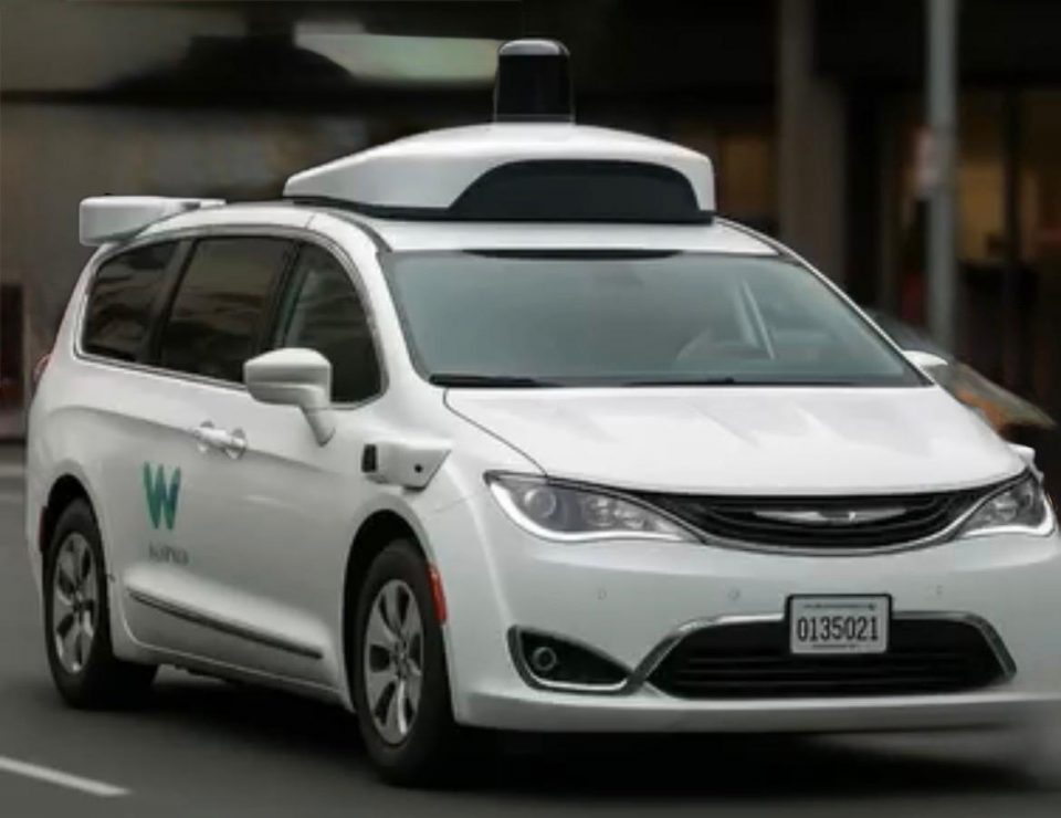 Para especialistas, a autonomia tecnológica vem acompanhada de uma vigilância que redefine os limites da privacidade dentro do transporte compartilhado (Foto: Reprodução redes sociais)