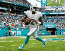 Malik Willis, o novo quarterback do Miami Dolphins (Foto: Gerada por IA)