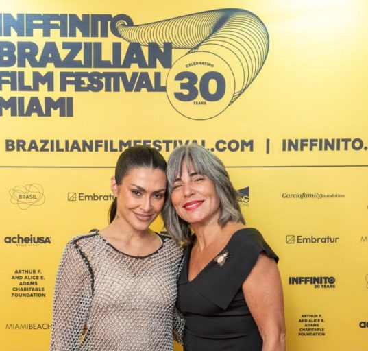 A atriz Cleo Pires viajou aos Estados Unidos especialmente para prestigiar a mãe, homenageada no festival (Foto: Demetrius Borges)