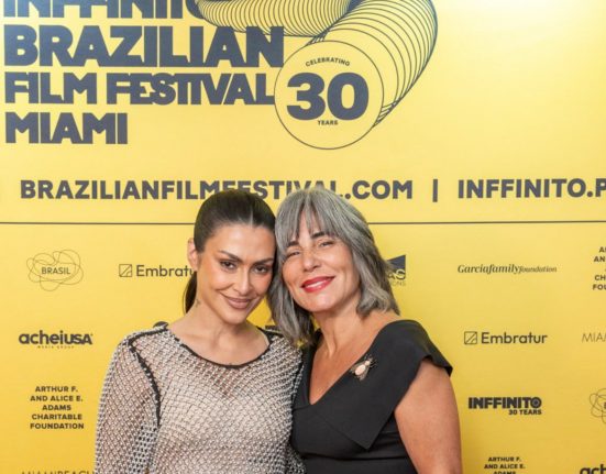 A atriz Cleo Pires viajou aos Estados Unidos especialmente para prestigiar a mãe, homenageada no festival (Foto: Demetrius Borges)