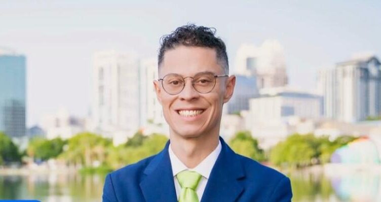 Felipe participou da articulação de serviços de assistência às vítimas e familiares do massacre da boate Pulse, ocorrido em junho de 2016 na cidade de Orlando (Foto: Redes sociais)