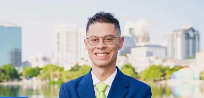 Felipe participou da articulação de serviços de assistência às vítimas e familiares do massacre da boate Pulse, ocorrido em junho de 2016 na cidade de Orlando (Foto: Redes sociais)