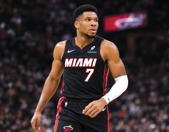 A equipe do Heat, com Giannis Antetokounmpo, estreia na temporada regular da NBA na próxima quarta-feira (21 de outubro), em Miami (Foto: IA)