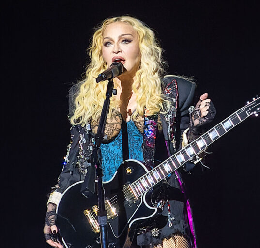 Madonna compartilhou mensagem de apoio à reeleição de Lula, ampliando a mobilização internacional em torno das eleições brasileiras. Foto: Wikimedia
