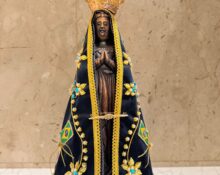 Imagem da Nossa Senhora Aparecida, Padroeira do Brasil, da Igreja Católica São José
