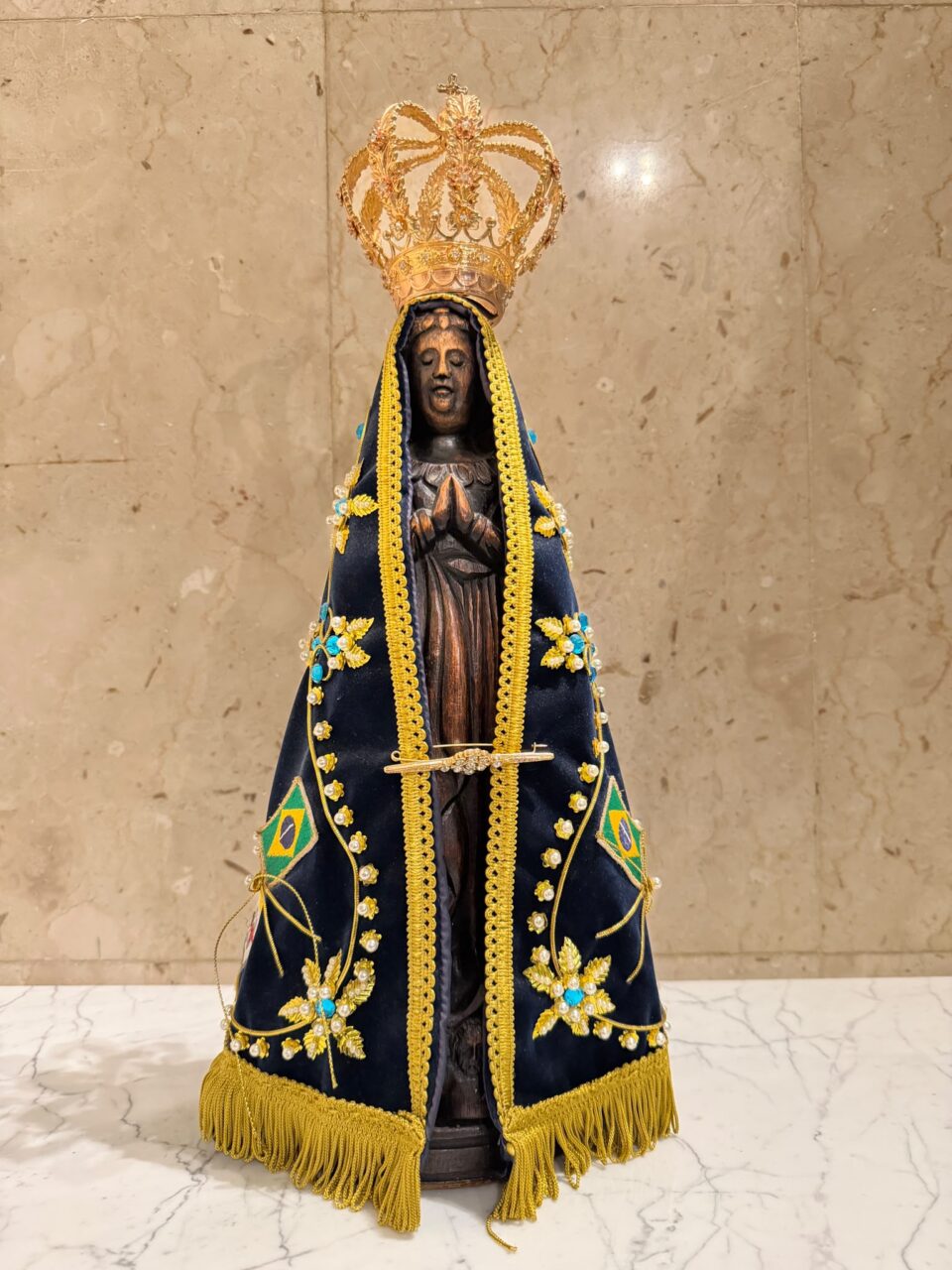 Imagem da Nossa Senhora Aparecida, Padroeira do Brasil, da Igreja Católica São José